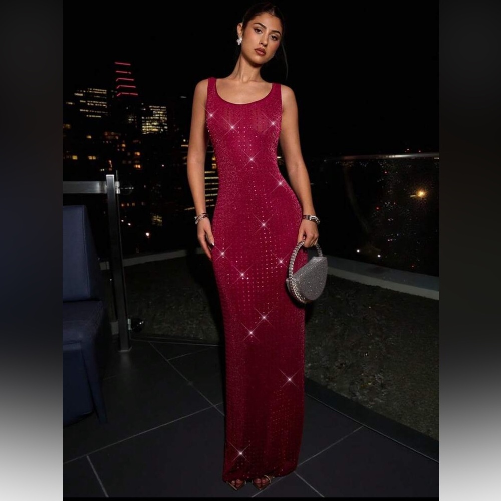 Elegant Burgundy Sleeveless Dress